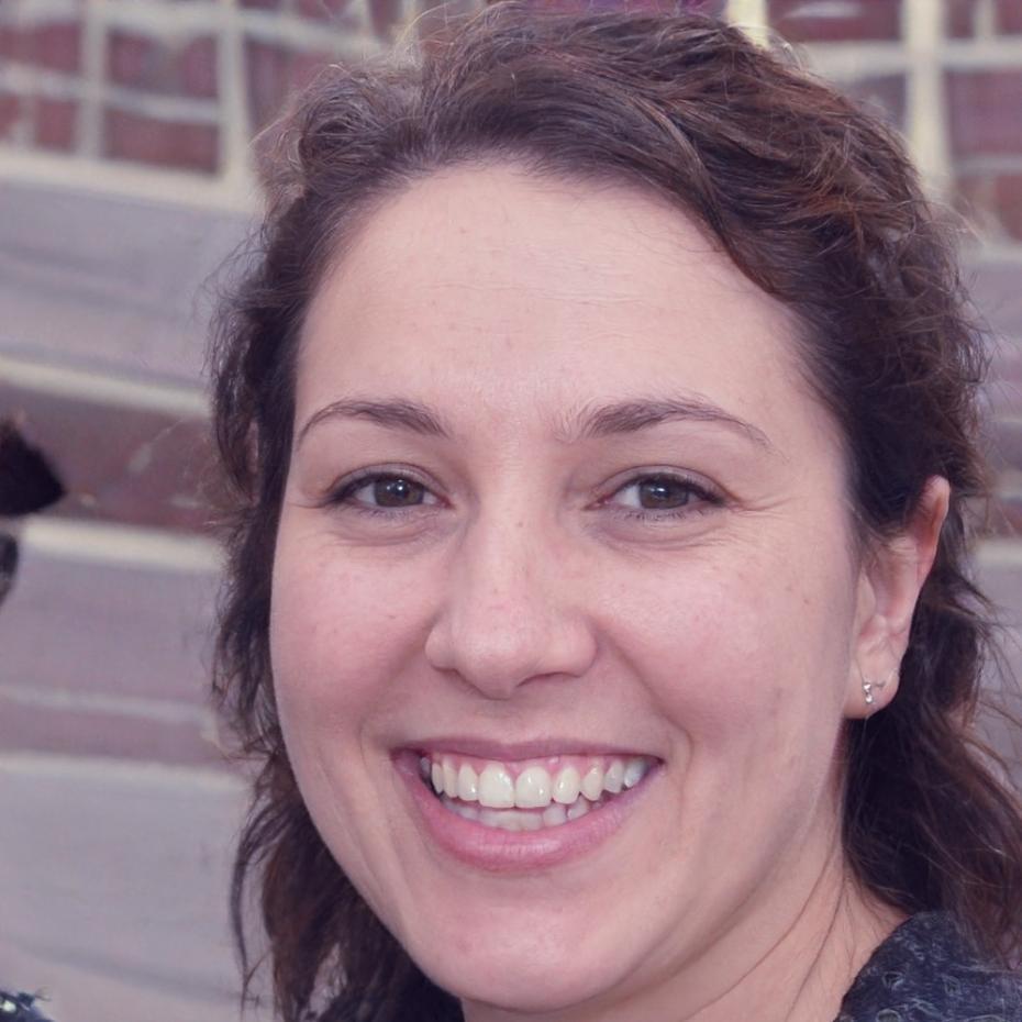 Rebeca Villalobos, especialista en finanzas personales y negociación empresarial